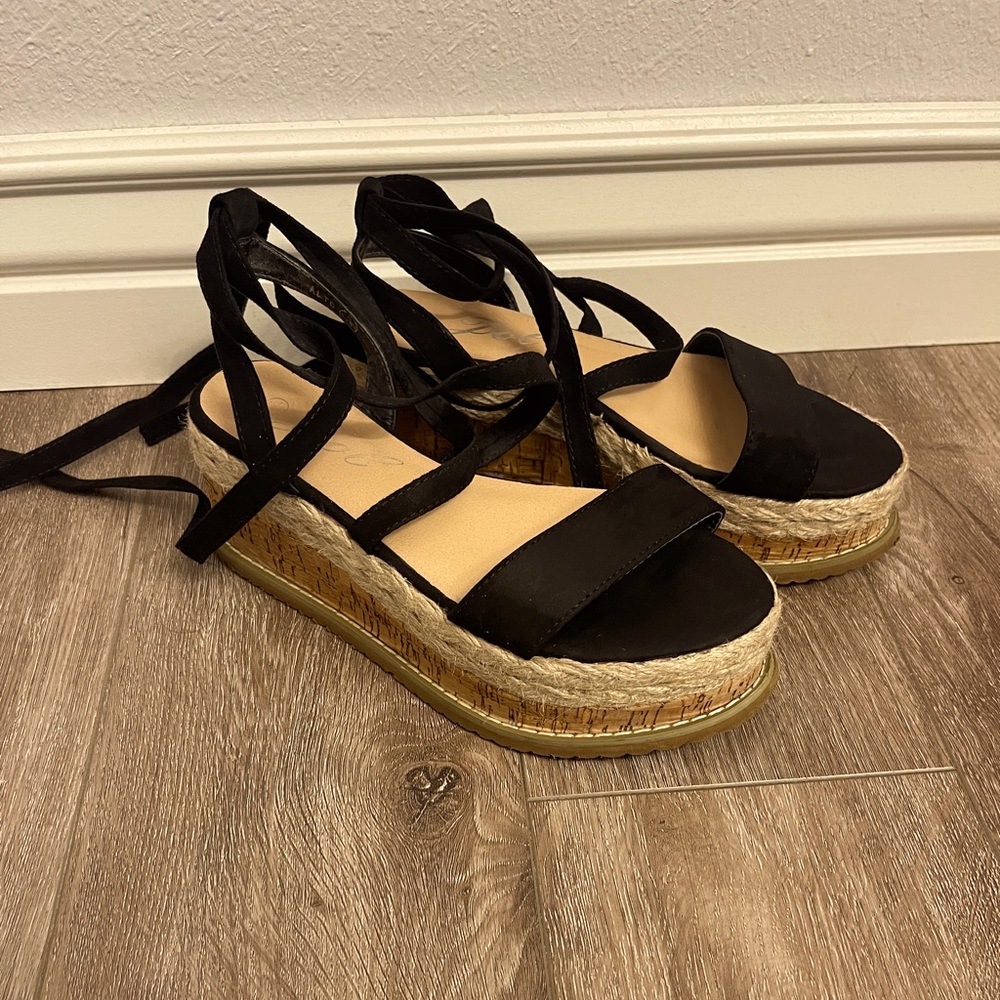 Wedges size 6
